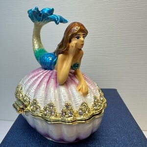Mermaid Trinket Box Tchotchke NIB